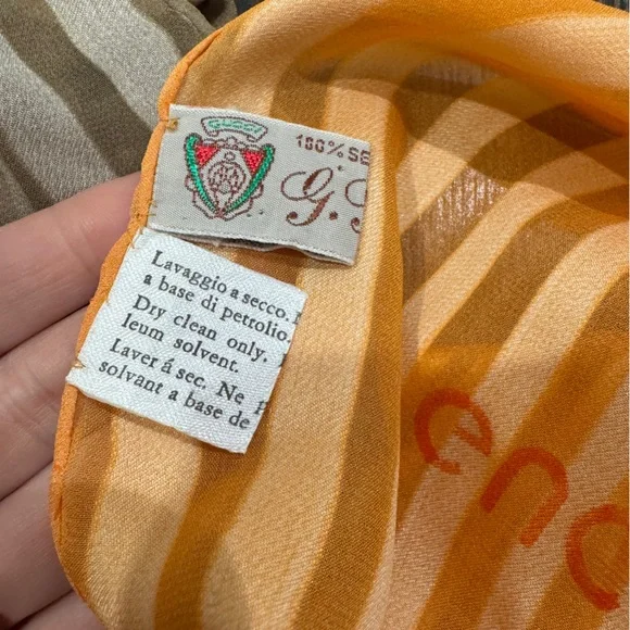 Vintage Gucci "Flora" Silk Stole Butterfly & Floral Motif by V. Accornero - Picture 6 of 10